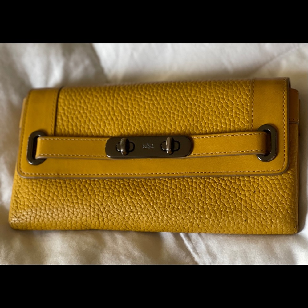 Coach~Large Pebbled leather wallet